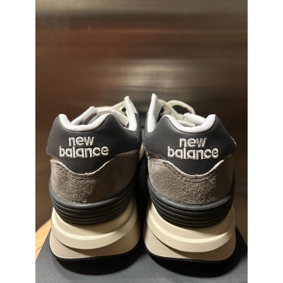 Size 7 - New Balance 574 Gray - U574LGT1